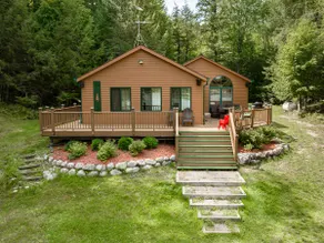 Cozy Cabin On The Lake - Image 2