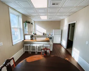 Updated Historic Apartment with Modern Features - Image 5