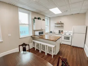 Updated Historic Apartment with Modern Features - Image 4
