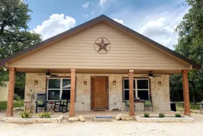 Hill Country Outdoor Retreat | Bluebonnet Oasis - Image 2