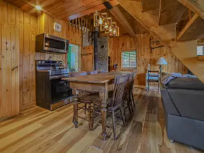 ⭐️ Chalet Natura ⭐️ LAKEFRONT 2 BEDS SPA, LOFT & WIFI - Image 5
