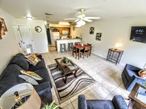 Off the Hook Chardonnay Getaway, Watewheel Condos On The River, pet friendly - Image 5