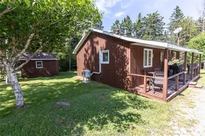 Fundy Cabins and Lodge (Cabin 2) - Image 5