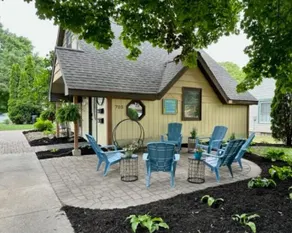 Cottage Daze - Image 2