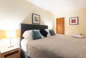 Luxurious Apartment at Phoenix Park Castleknock - Image 4