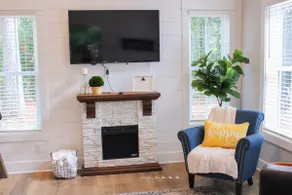 Tiny house - Image 2