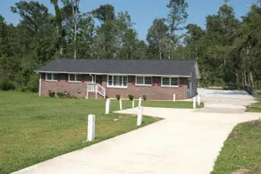 Entire Home in Spalding 4 beds/2 bathrooms - Image 2