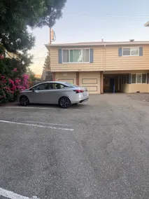 Pet Friendly 2BR near El Camino Hospital - Image 5