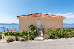 Borealis sea view apartment - Image 2