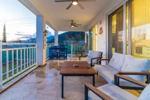 Private Villa 2 with Pool and Stunning Lake View - Image 5