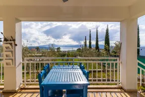 Private Villa 2 with Pool and Stunning Lake View - Image 2