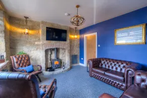 The Rockpool - private hot tub and sea views - Image 3