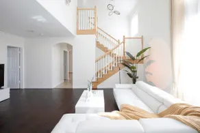 Pasadena Luxury Smart New House 4B3.5B w/Theatres - Image 2