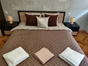 White Apartment - Image 4
