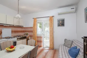 A1 - apt near beach with patio, parking and grill  - Image 2