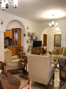 Bright, spacious home in the heart of Gjirokaster - Image 5