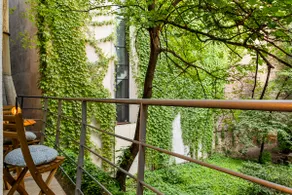 Tova Pearl Ultracentral | Romana Square - Image 2