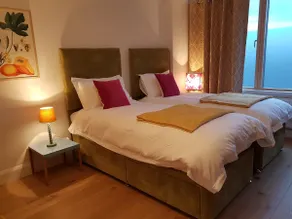 Quiet guest lodge close to city centre & Bath Uni - Image 3