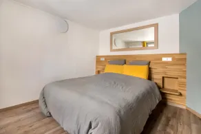 Triplex in Vieux-Lille · quiet, premium bedding and - Image 3