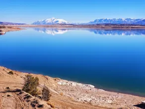 Luxury Waterfront Mansion - 90 minute south of SLC - Image 2