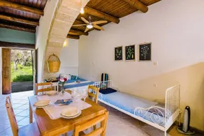 Traditional Cretan house close to beach & Chania - Image 3