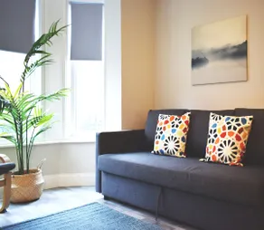 Comfortable 3 bedroom city home with garden - Image 5