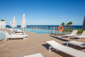 The Edge Front Line Beach Luxury and Spa - Image 5