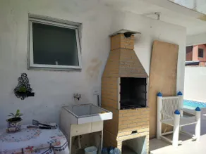 Entire guest house with barbecue and pool - Image 3
