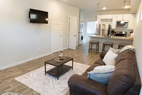 Cozy, Newly-Built Townhouse in La Grange - Image 2