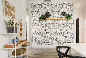 A chic historic home near restaurants and hiking - Image 4