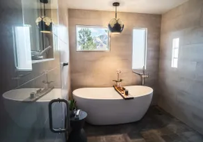 Big House, Big Views: Heated Pool & Hot Tub - Image 2