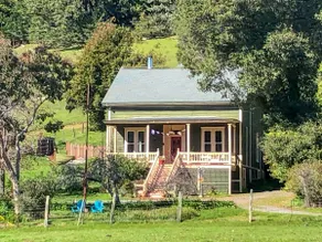 Historic gem w/ valley views and hot tub, pets OK! - Image 2
