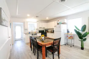 Atlantic Winds Cottage~ Cozy, Quaint, Steps2beach! - Image 5