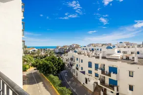 Luxurious and bright apartment on the Costa del Sol - Image 2