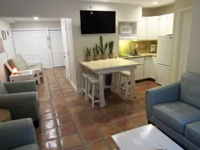 LunaSea Beach House - Family friendly, steps to beach, private pool & hot tub - Image 4