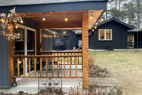 Dells Secret Cottage - Huge Private Yard, Minutes to downtown Wisconsin Dells - Image 5