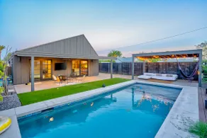 Modern Home w/ Heated Pool - Image 2