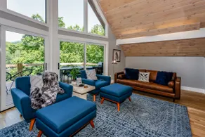 On the lake! Mountain and water views! Hot tub! - Image 4