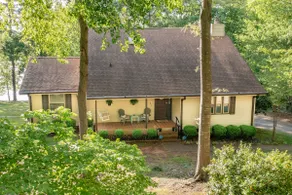 LakingitEz..3BR/2BA amazing sunsets & hot tub - Image 3