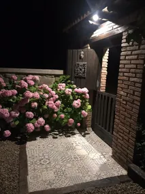 Cozy home in a prime location - Image 2