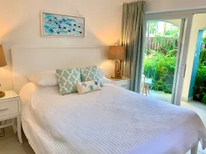 Beachfront with Beautiful Garden: Turtles Nest A - Image 3