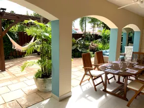 Beachfront with Beautiful Garden: Turtles Nest A - Image 4
