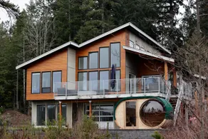 Luxury Lakeside House with large outdoor sauna - Image 2