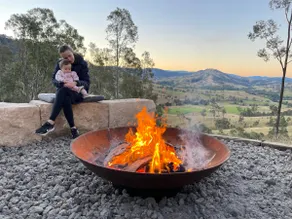 Stunning Views with 10pp Spa & Tesla charger - Image 2