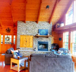 Enjoy a Cozy Cabin With Great Smoky Mountain Views - Image 3