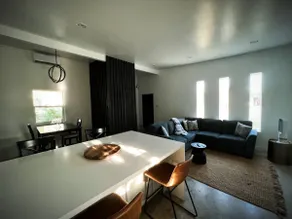 Stay at a modern/energy-efficient home! [Discount] - Image 5