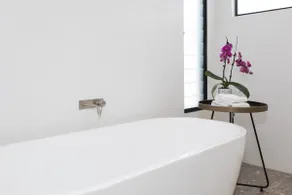 Bluff Street Home | Modern, Private, Spacious - Image 3