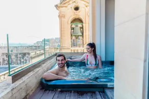 Palazzo Penthouse with Panoramic Private Jacuzzi - Image 3