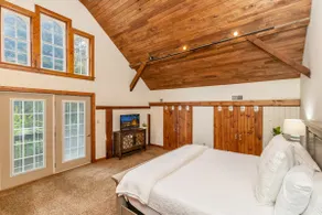 Whimsical Cottage Only Minutes To Hershey, PA! - Image 2