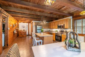 Whimsical Cottage Only Minutes To Hershey, PA! - Image 4